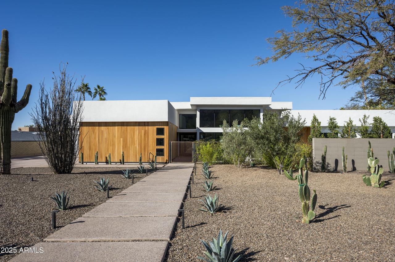 5156 N 45th Pl., Phoenix, AZ 85018