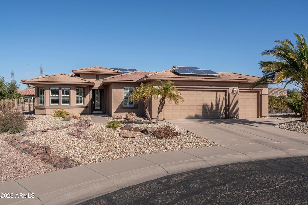 21730 N Black Bear Lodge Dr., Surprise, AZ 85387