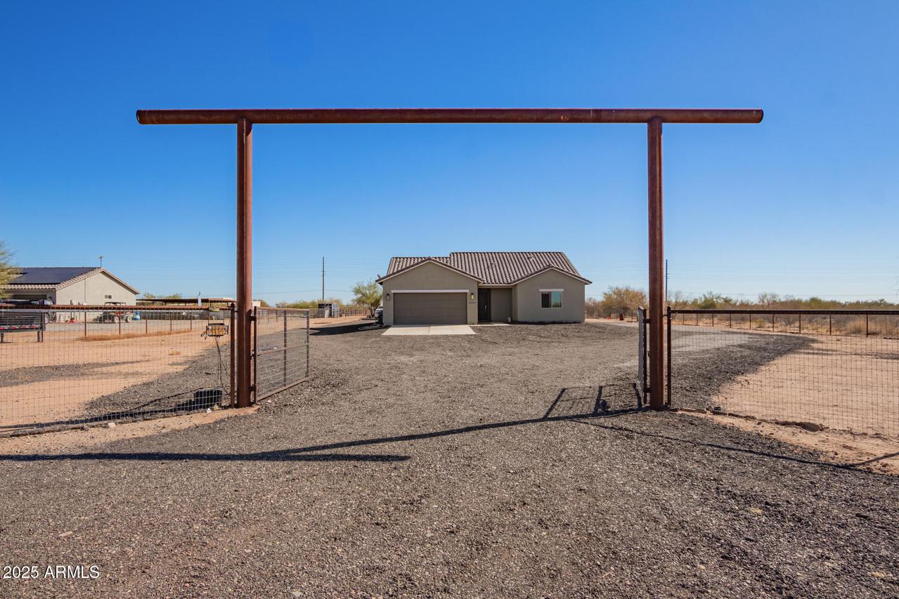 29409 N 220th Ave., Wittmann, AZ 85361