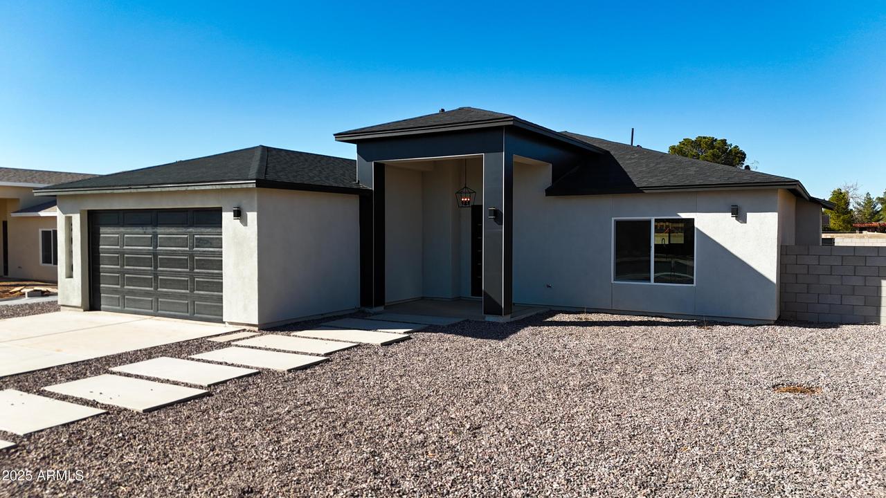 2016 E 13th St., Douglas, AZ 85607