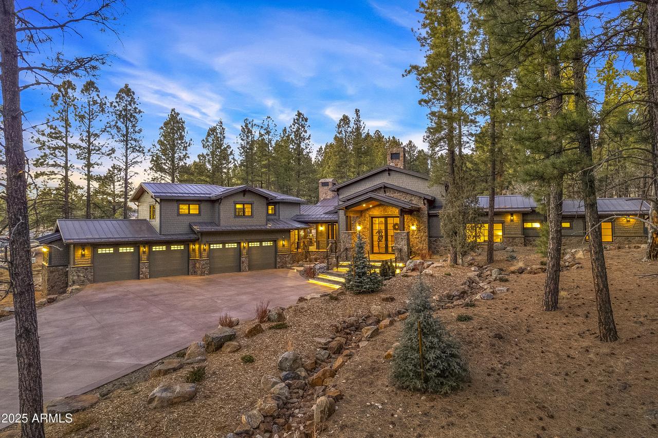 2200 W Colton Cir., Flagstaff, AZ 86001