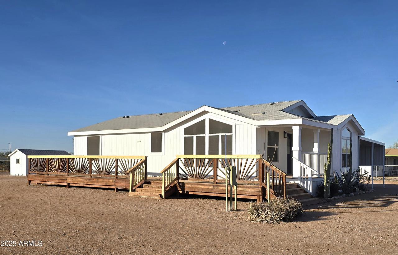925 W Tepee St., Apache Junction, AZ 85120
