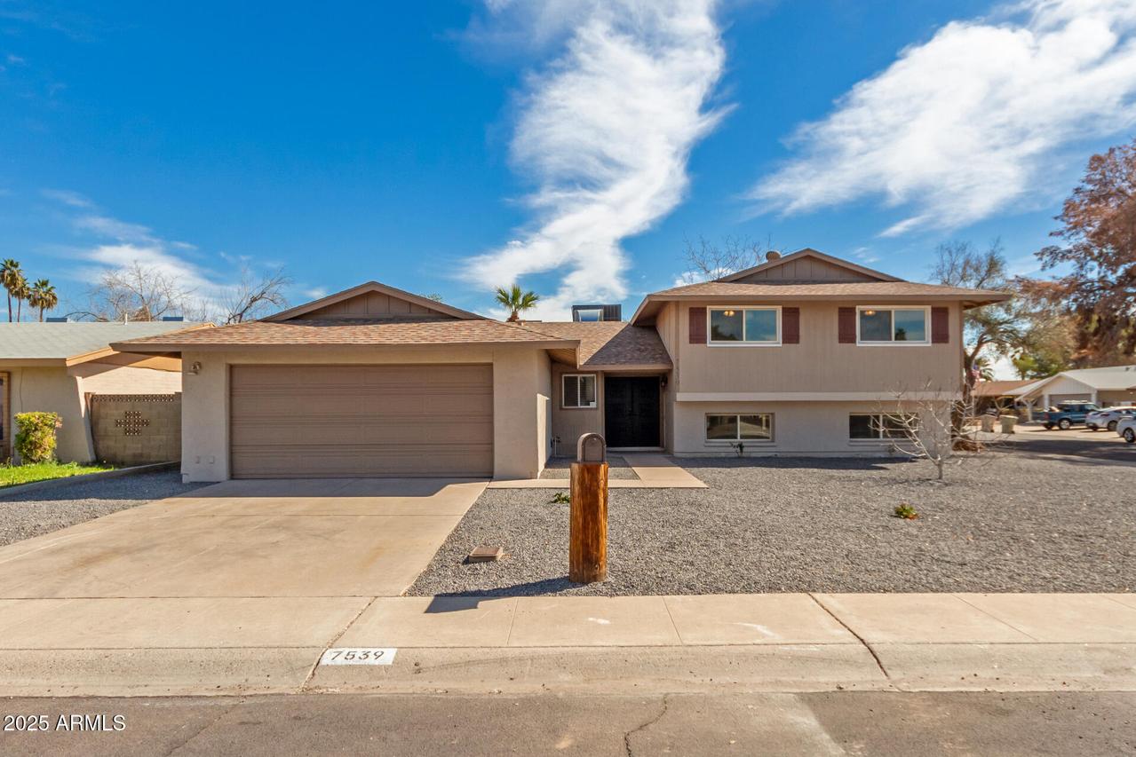 7539 N 50th Ave., Glendale, AZ 85301
