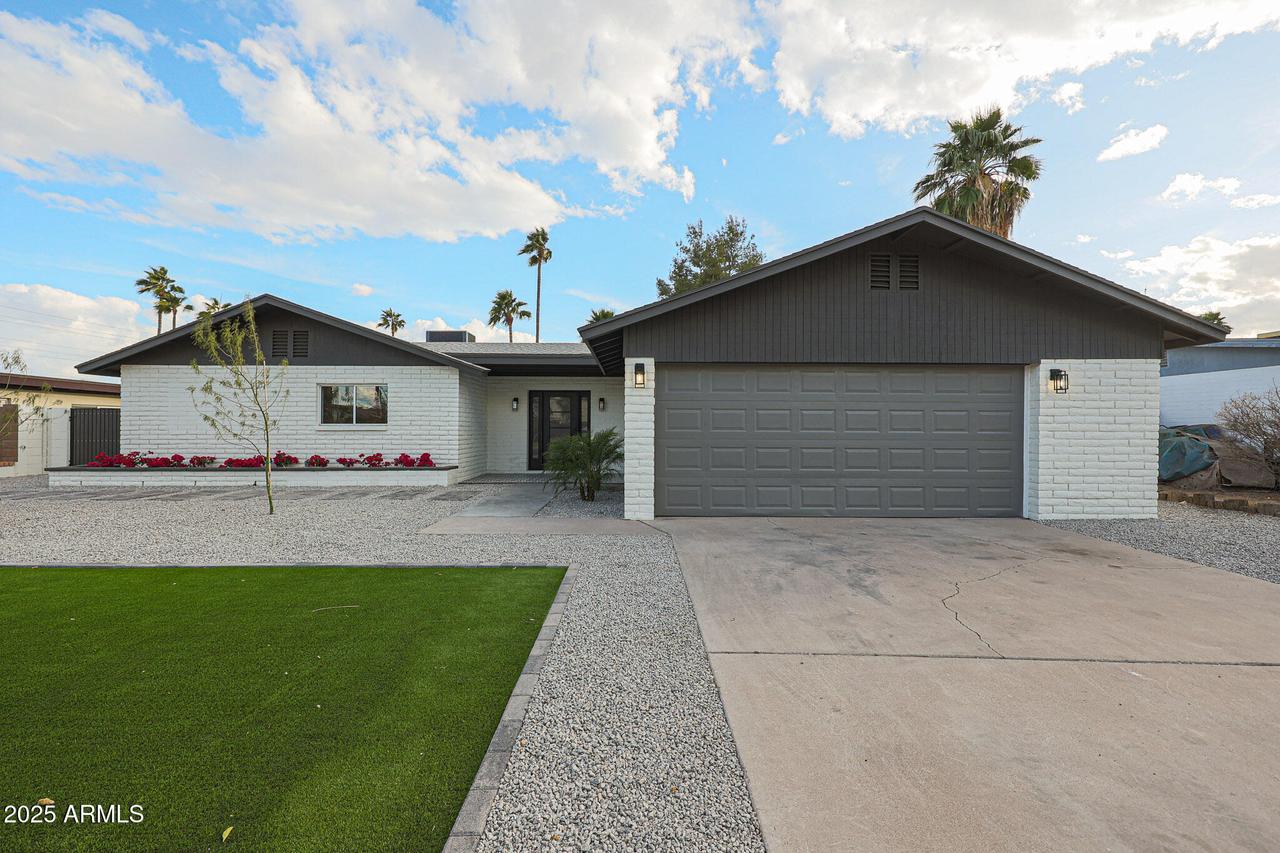 3117 E Sweetwater Ave., Phoenix, AZ 85032