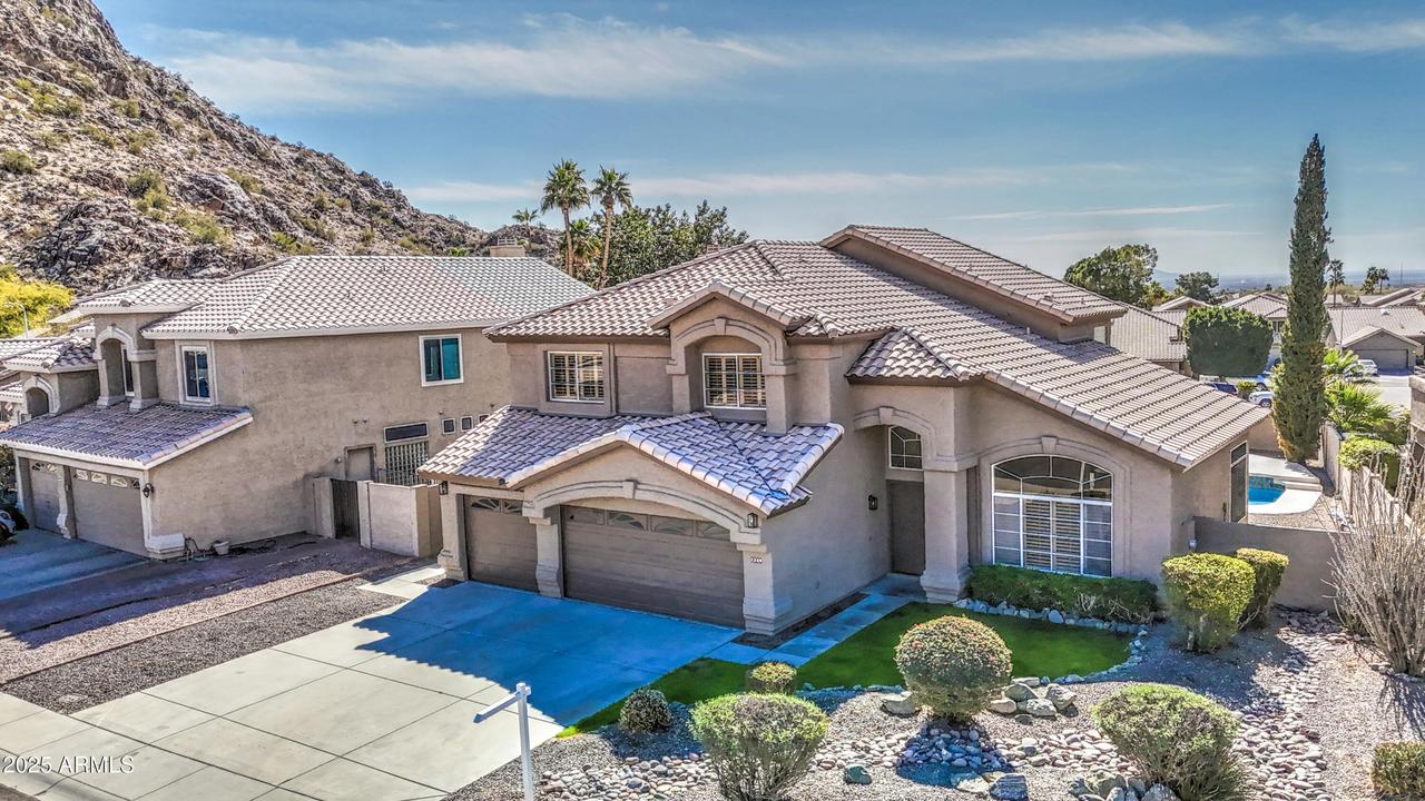 1349 E Rock Wren Rd., Phoenix, AZ 85048