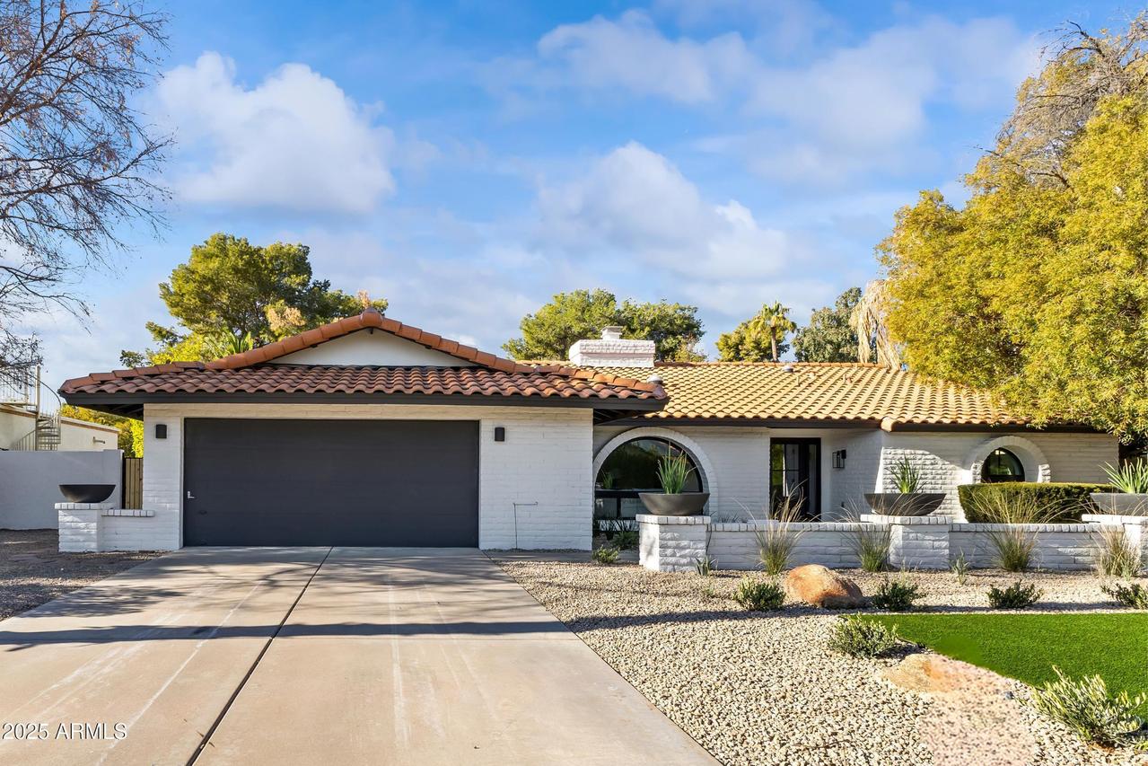 7607 E Charter Oak Rd., Scottsdale, AZ 85260