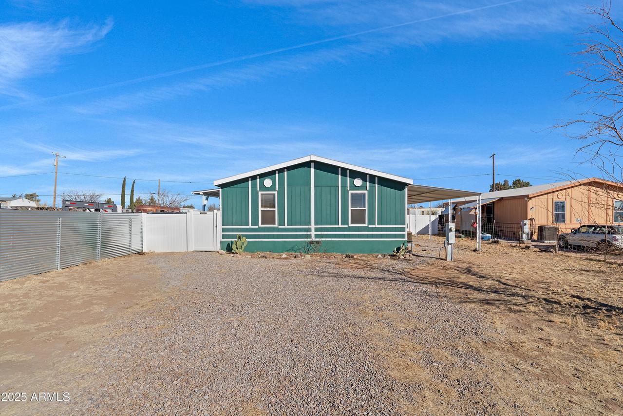 9469 E Cana St., Hereford, AZ 85615