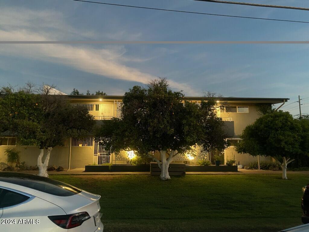 1201 E Rose Ln. #2, Phoenix, AZ 85014