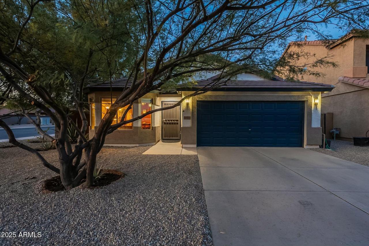 10594 E Wallflower Ln., Florence, AZ 85132