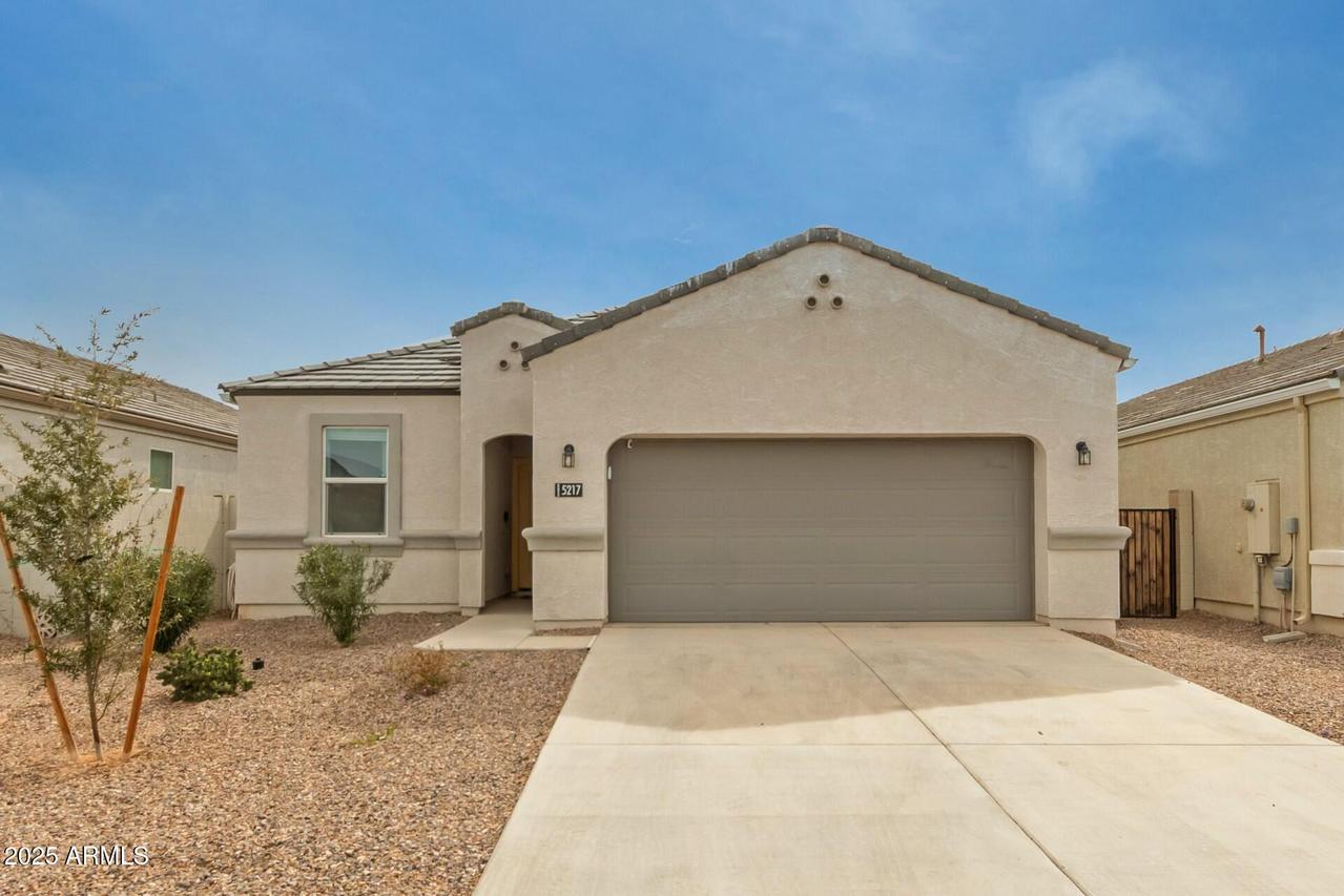 5217 E Emery Rd., San Tan Valley, AZ 85143