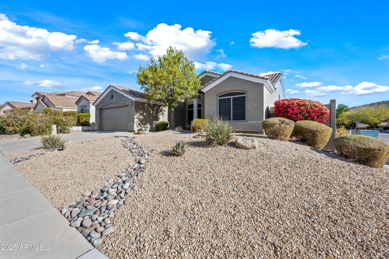 104 W Windsong Dr., Phoenix, AZ 85045