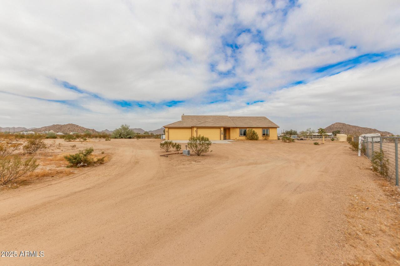 1600 W Ivar Rd., San Tan Valley, AZ 85144