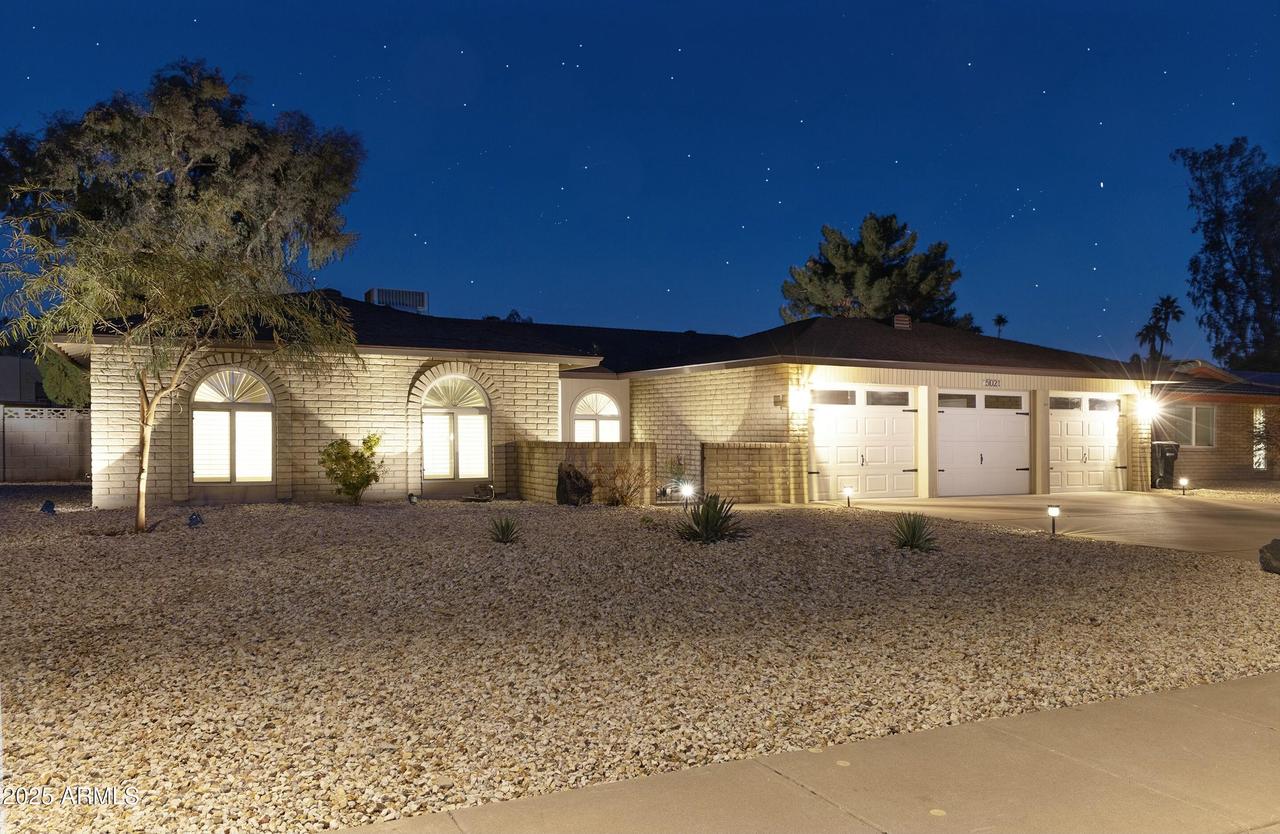 15021 N 7th Dr., Phoenix, AZ 85023