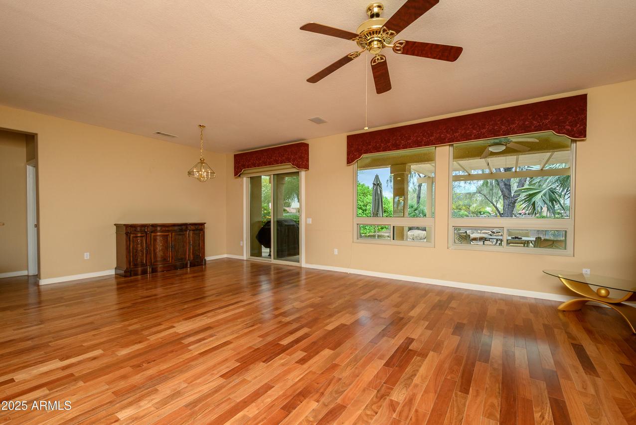 18400 N Deer Grass Ct., Surprise, AZ 85374