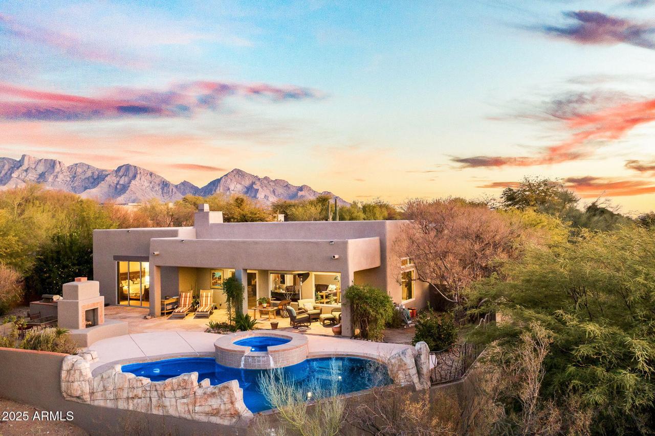 12379 N Tall Grass Dr., Oro Valley, AZ 85755