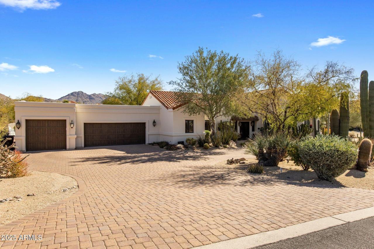 9370 E Calle De Las Brisas, Scottsdale, AZ 85255