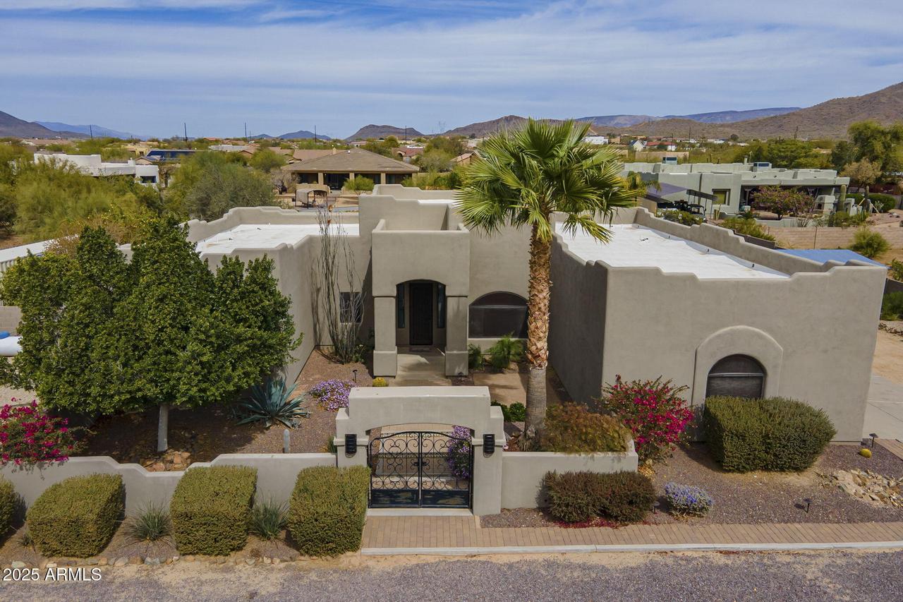 38820 N 10th St., Phoenix, AZ 85086