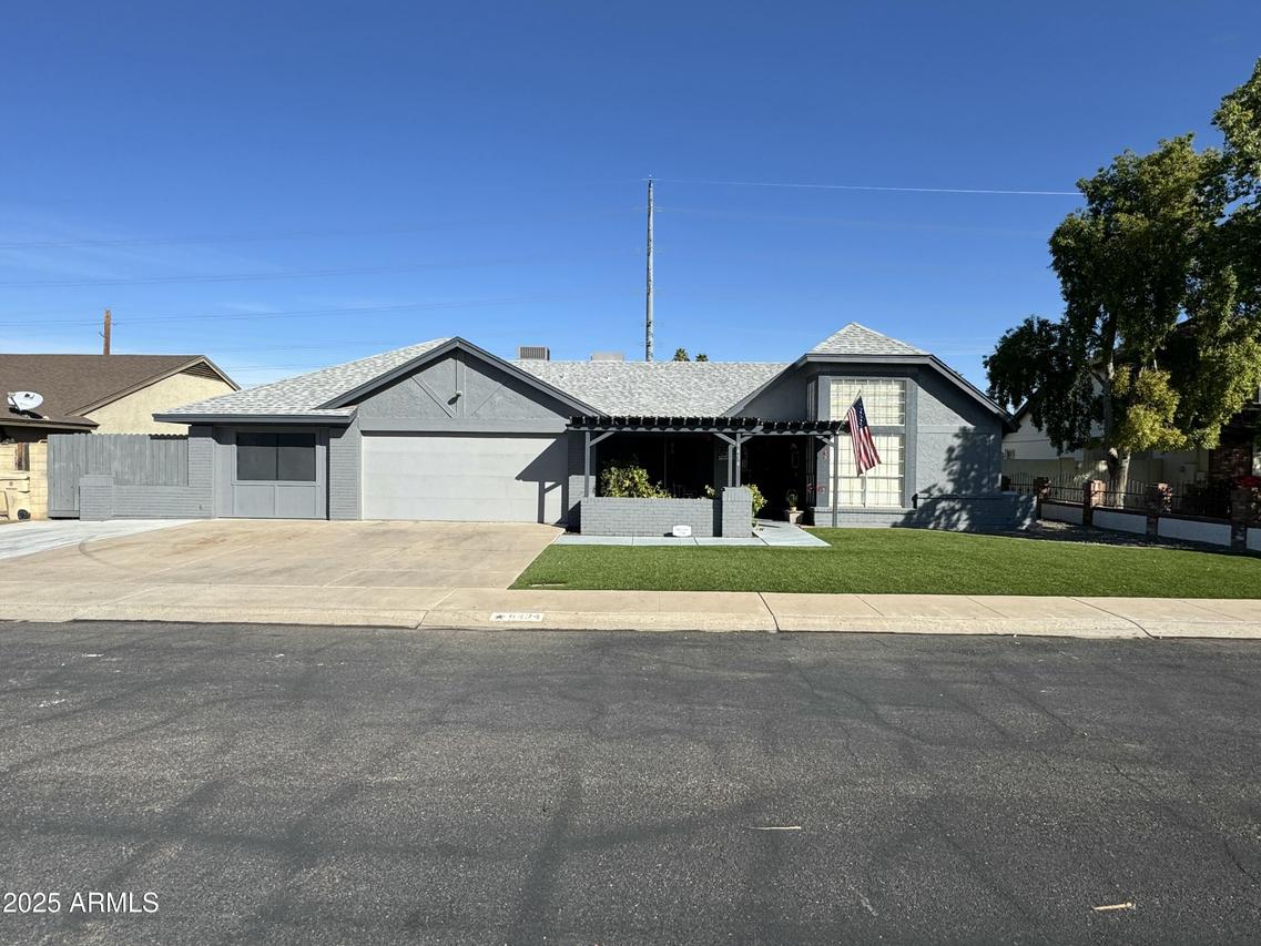 6434 W Shaw Butte Dr., Glendale, AZ 85304