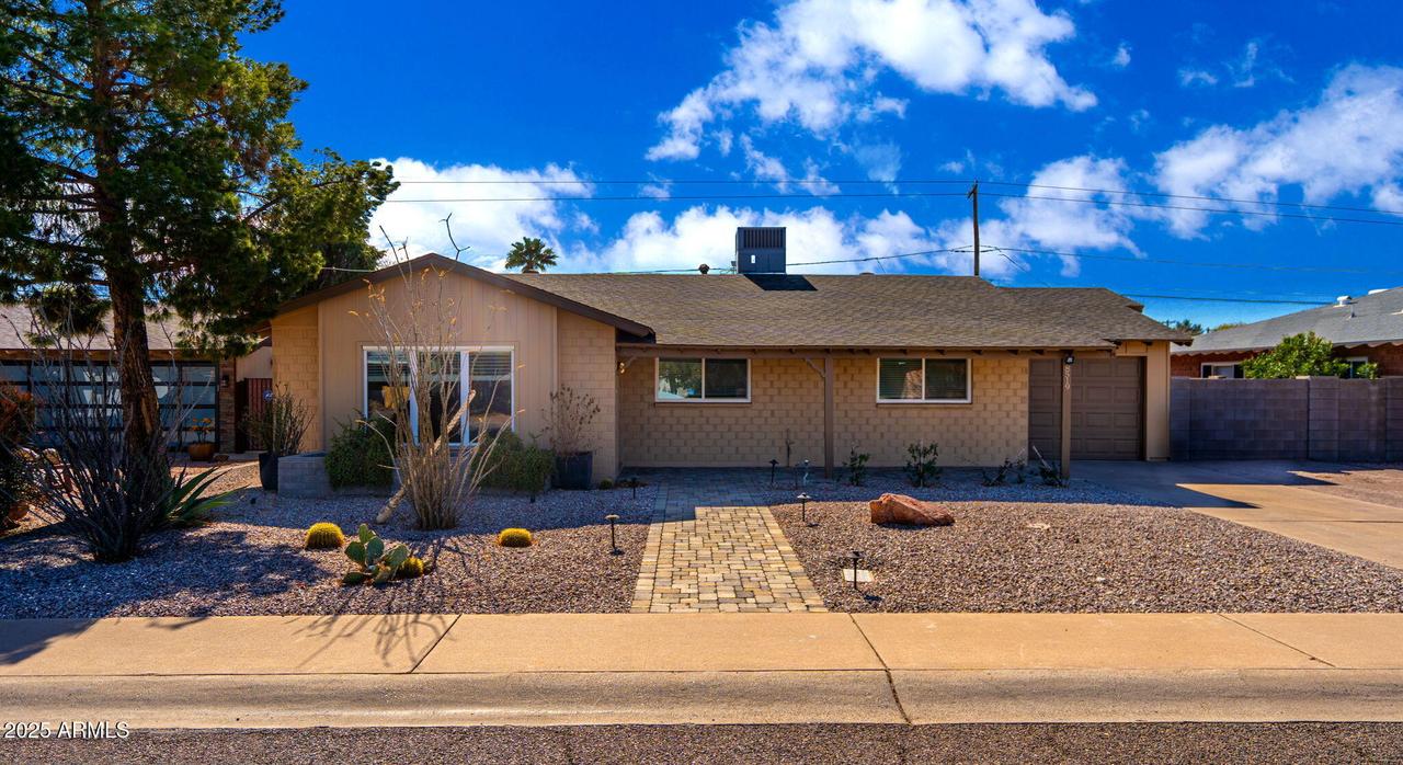 8519 E Rancho Vista Dr., Scottsdale, AZ 85251