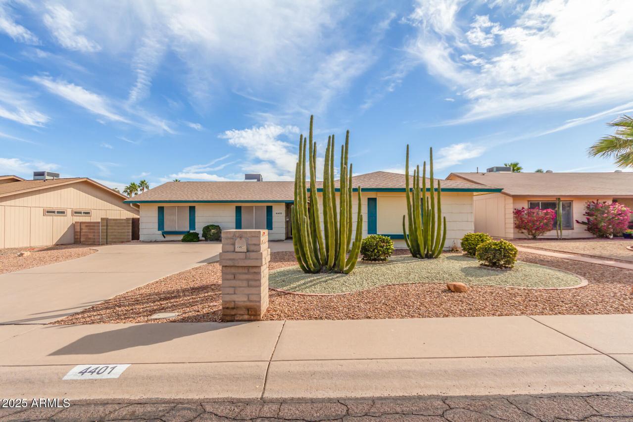 4401 E Walatowa St., Phoenix, AZ 85044