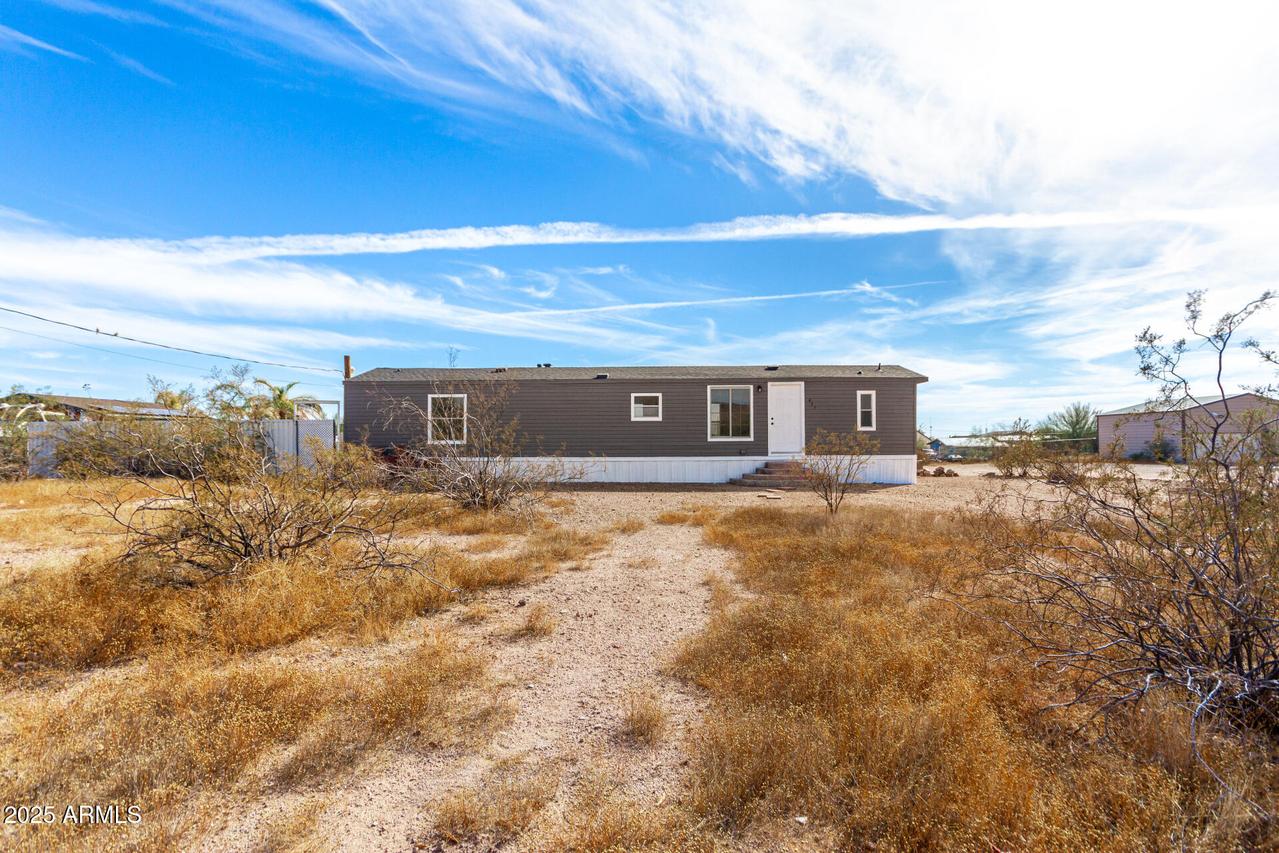 985 W Roundup St., Apache Junction, AZ 85120