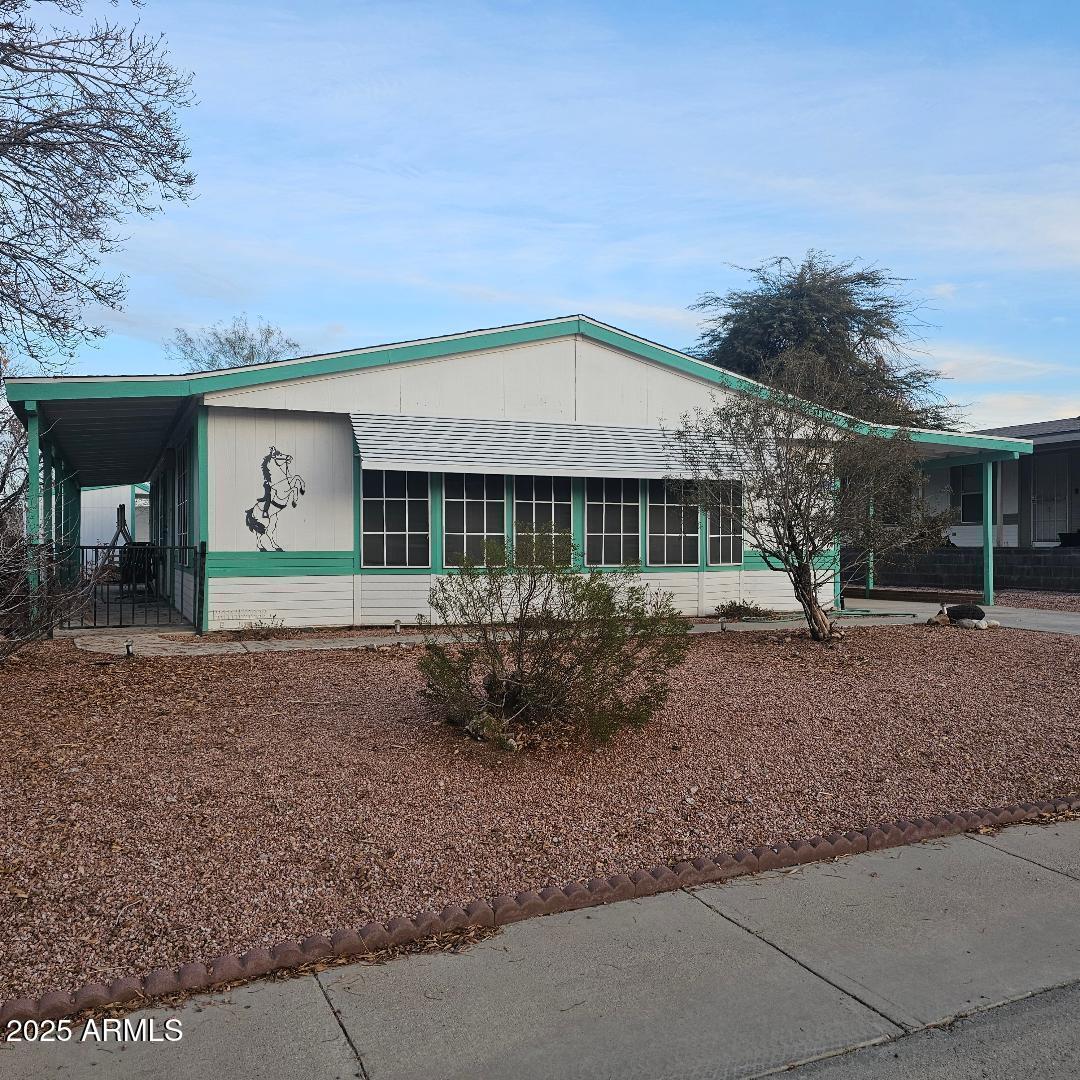 685 Smoketree St., Wickenburg, AZ 85390