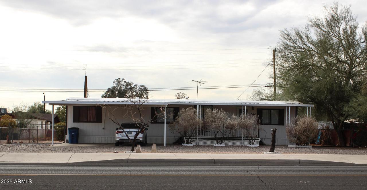 544 S Delaware Dr., Apache Junction, AZ 85120