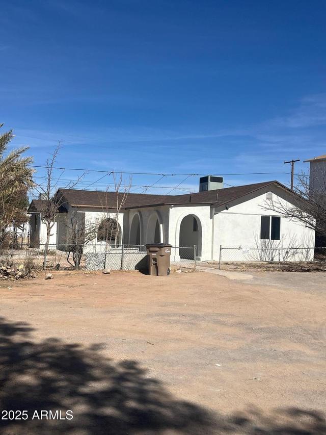 828 E 5th St., Douglas, AZ 85607