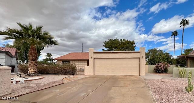 25224 S Lakeway Dr., Sun Lakes, AZ 85248