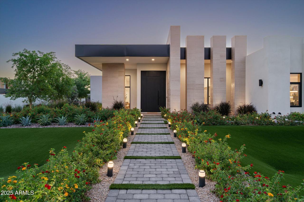 10220 N 66th St., Paradise Valley, AZ 85253