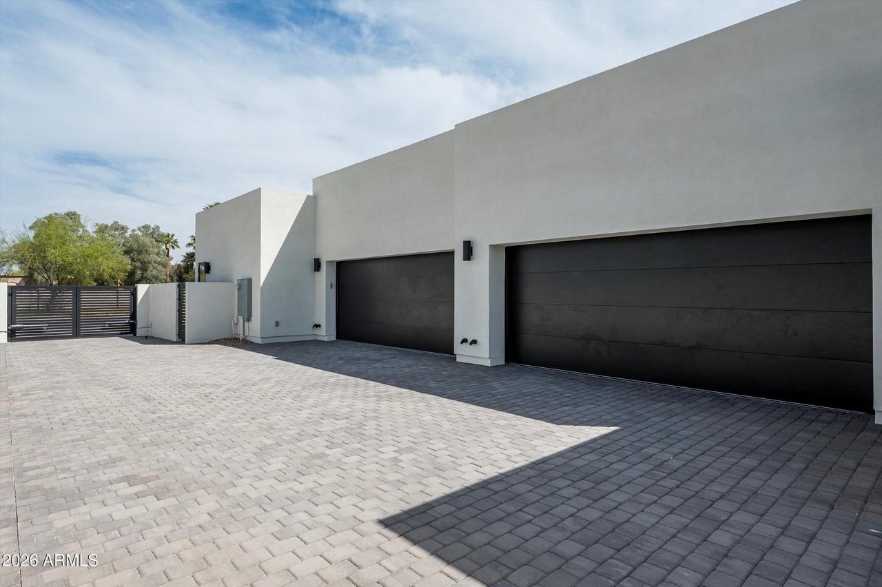 10220 N 66th St., Paradise Valley, AZ 85253