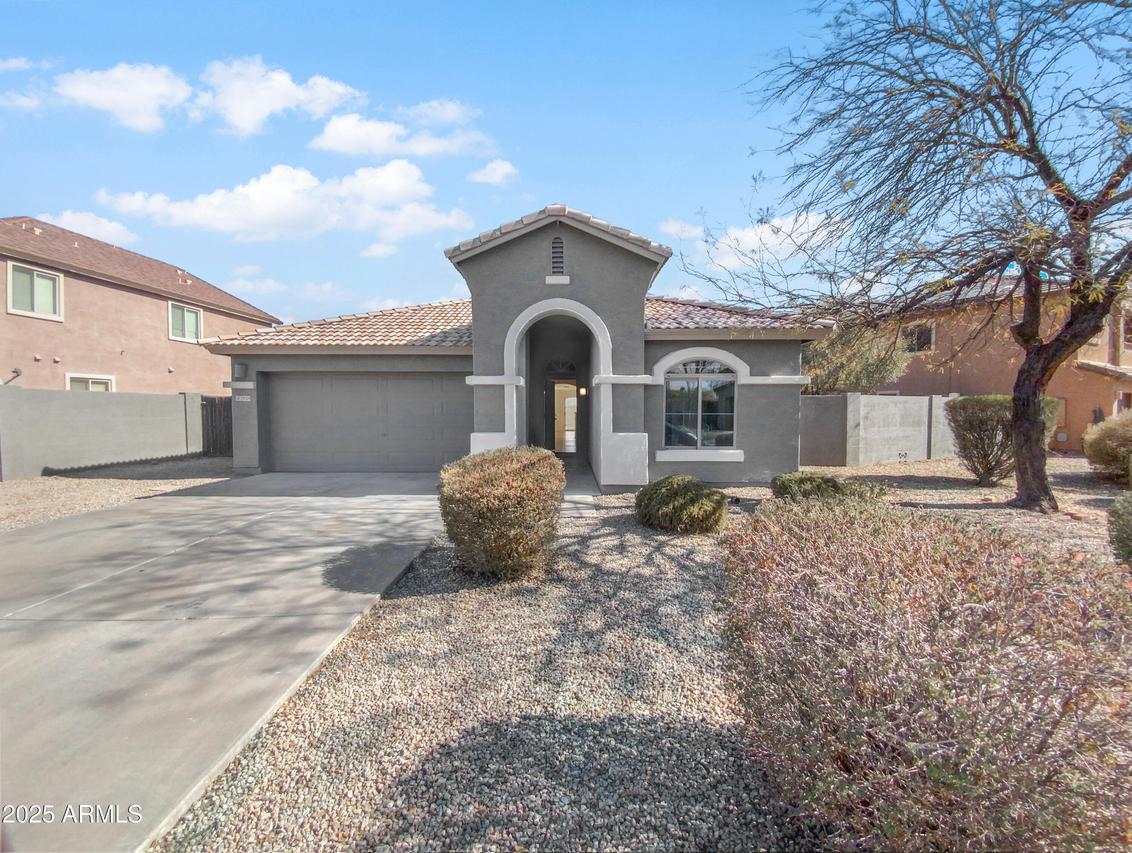 29219 N Red Finch Dr., San Tan Valley, AZ 85143