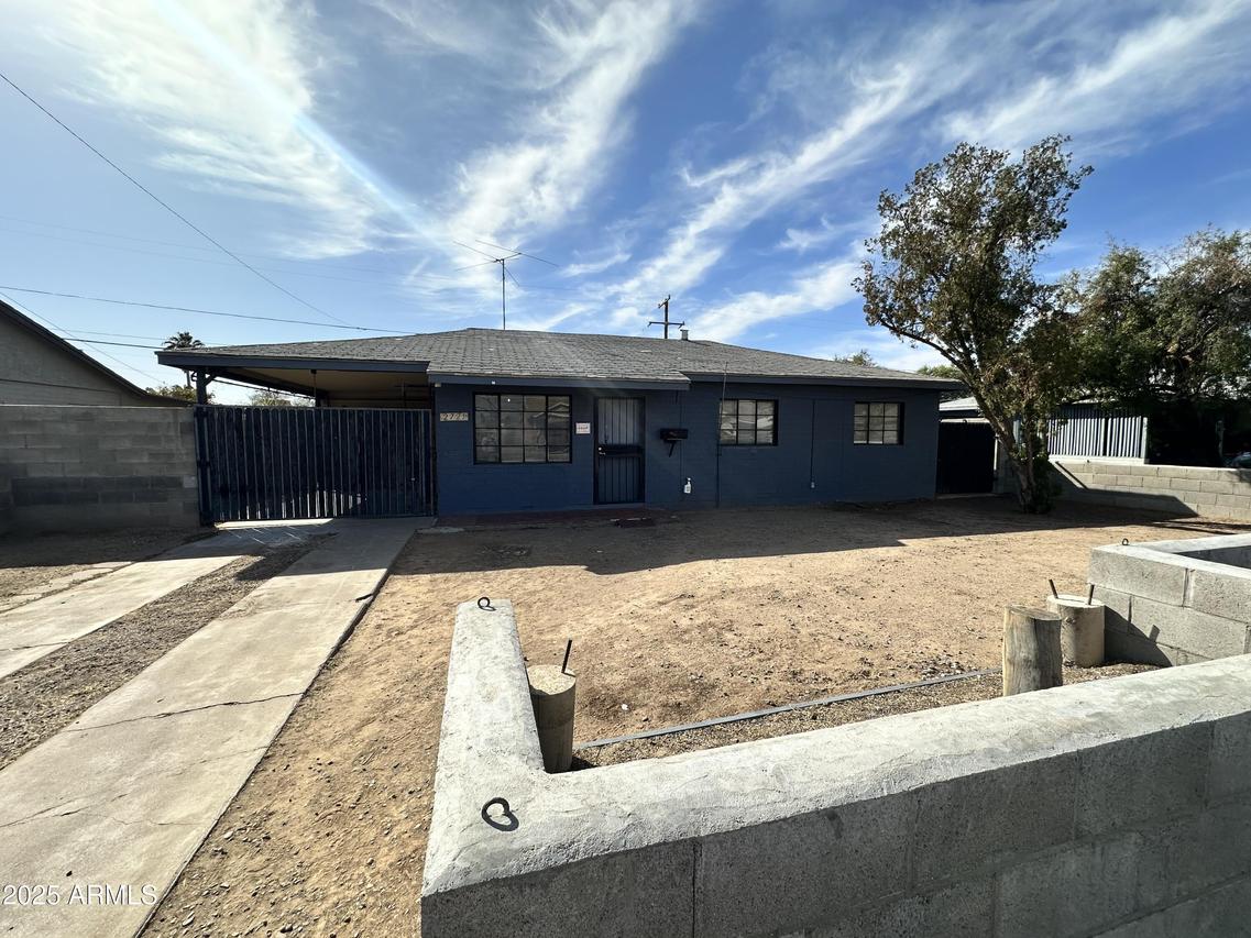2721 W Rose Ln., Phoenix, AZ 85017