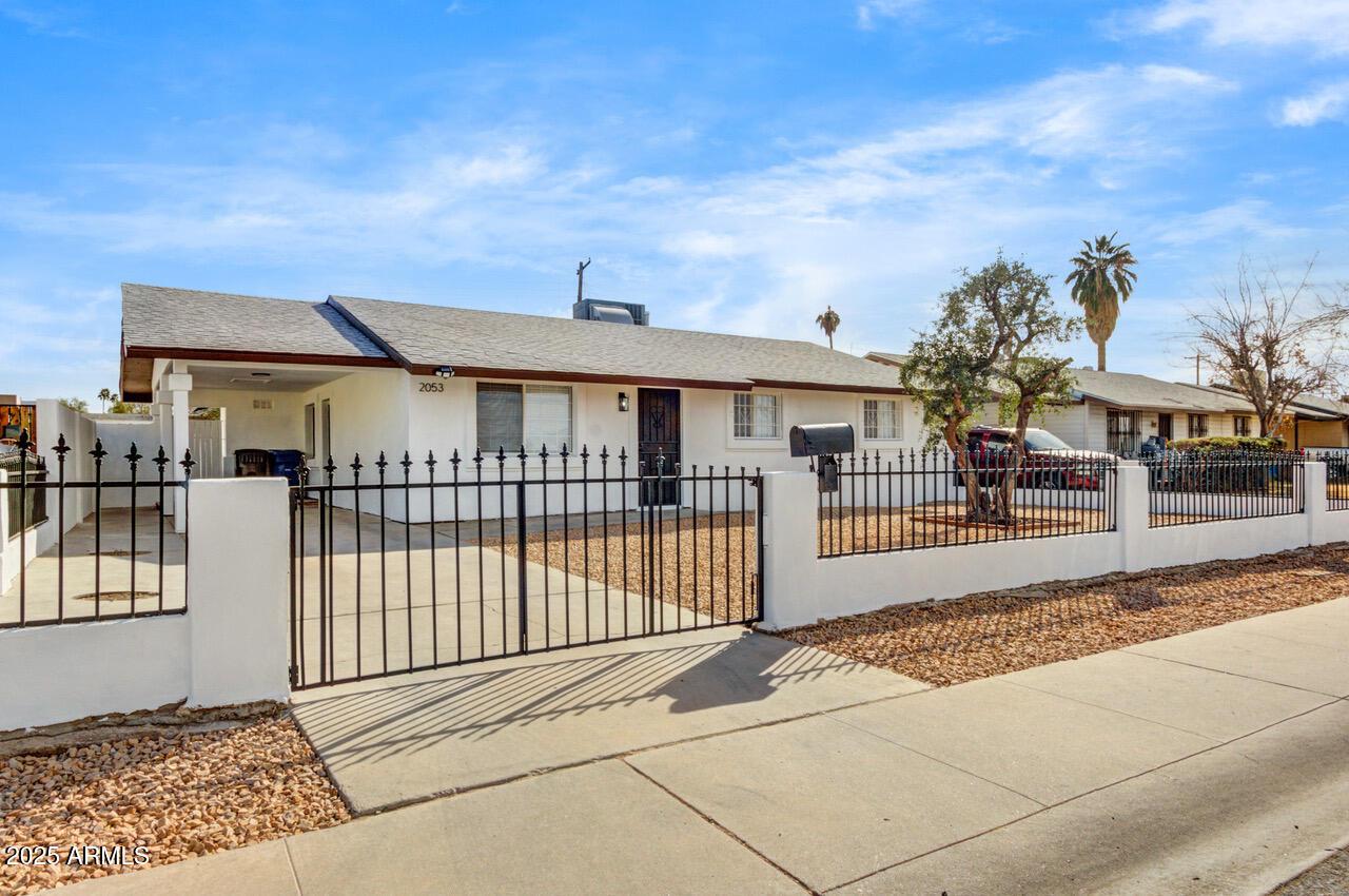 2053 W Pecan Rd., Phoenix, AZ 85041