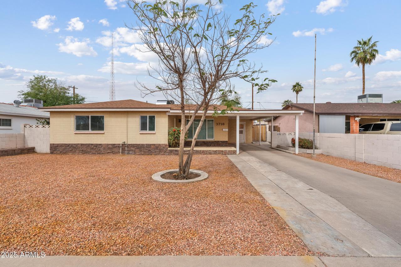 3718 E Sheridan St., Phoenix, AZ 85008