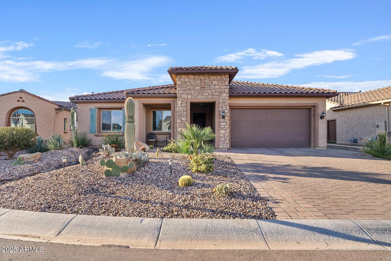 7717 W Noble Prairie Way, Florence, AZ 85132