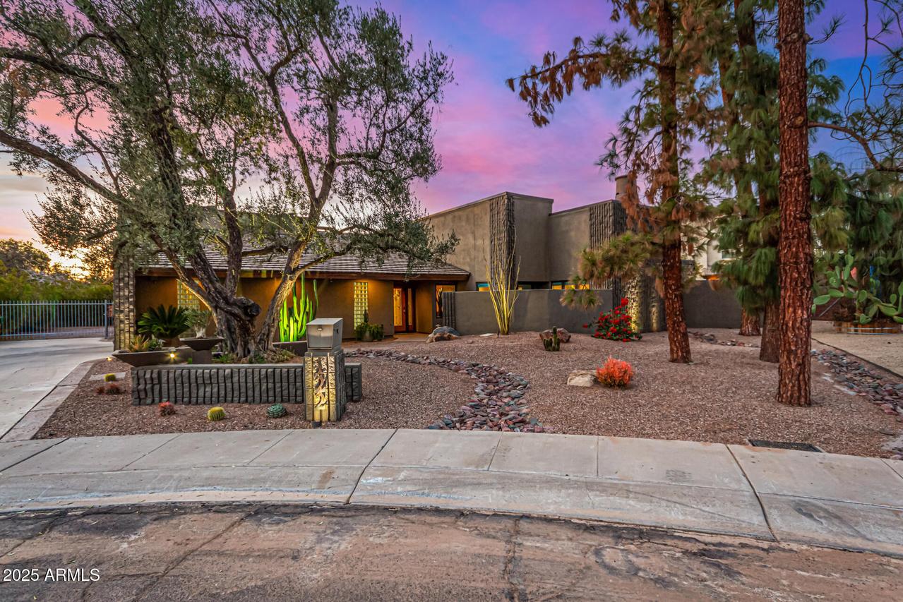 122 E Loma Vista Dr., Tempe, AZ 85282