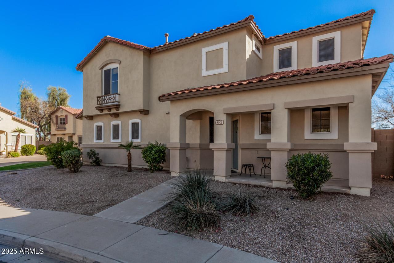 663 E Los Arboles Pl., Chandler, AZ 85225