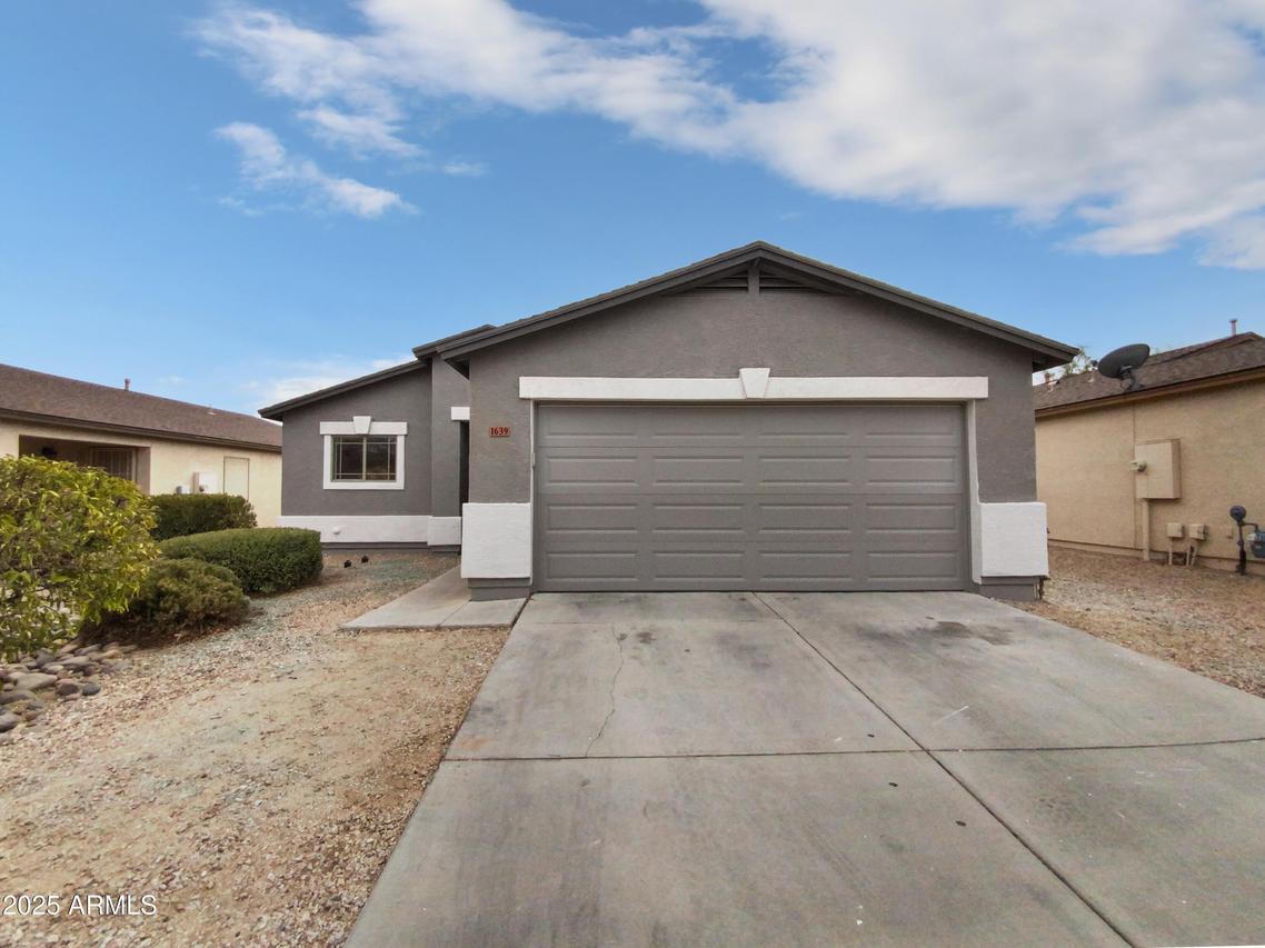1639 E Desert Rose Tr., San Tan Valley, AZ 85143