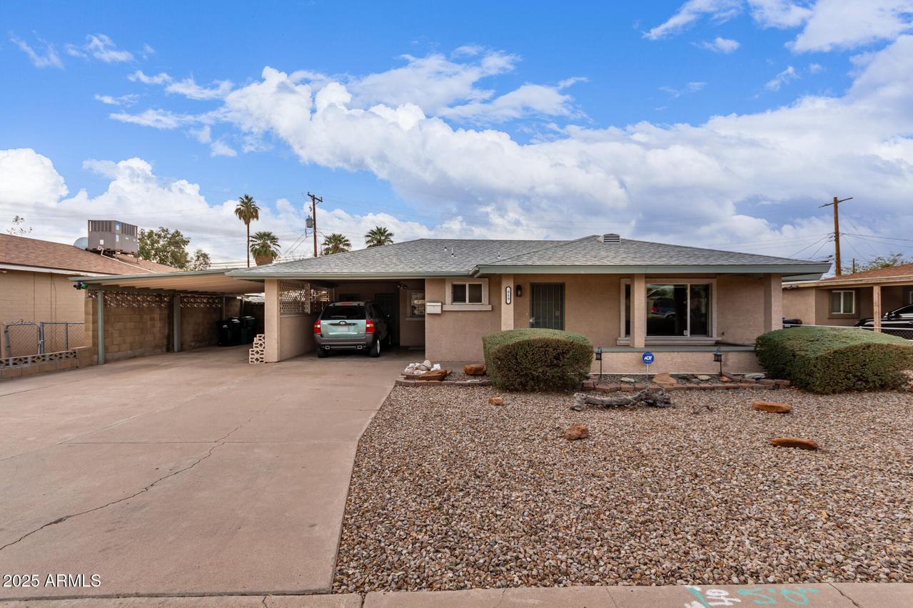 819 E 6th Ave., Mesa, AZ 85204