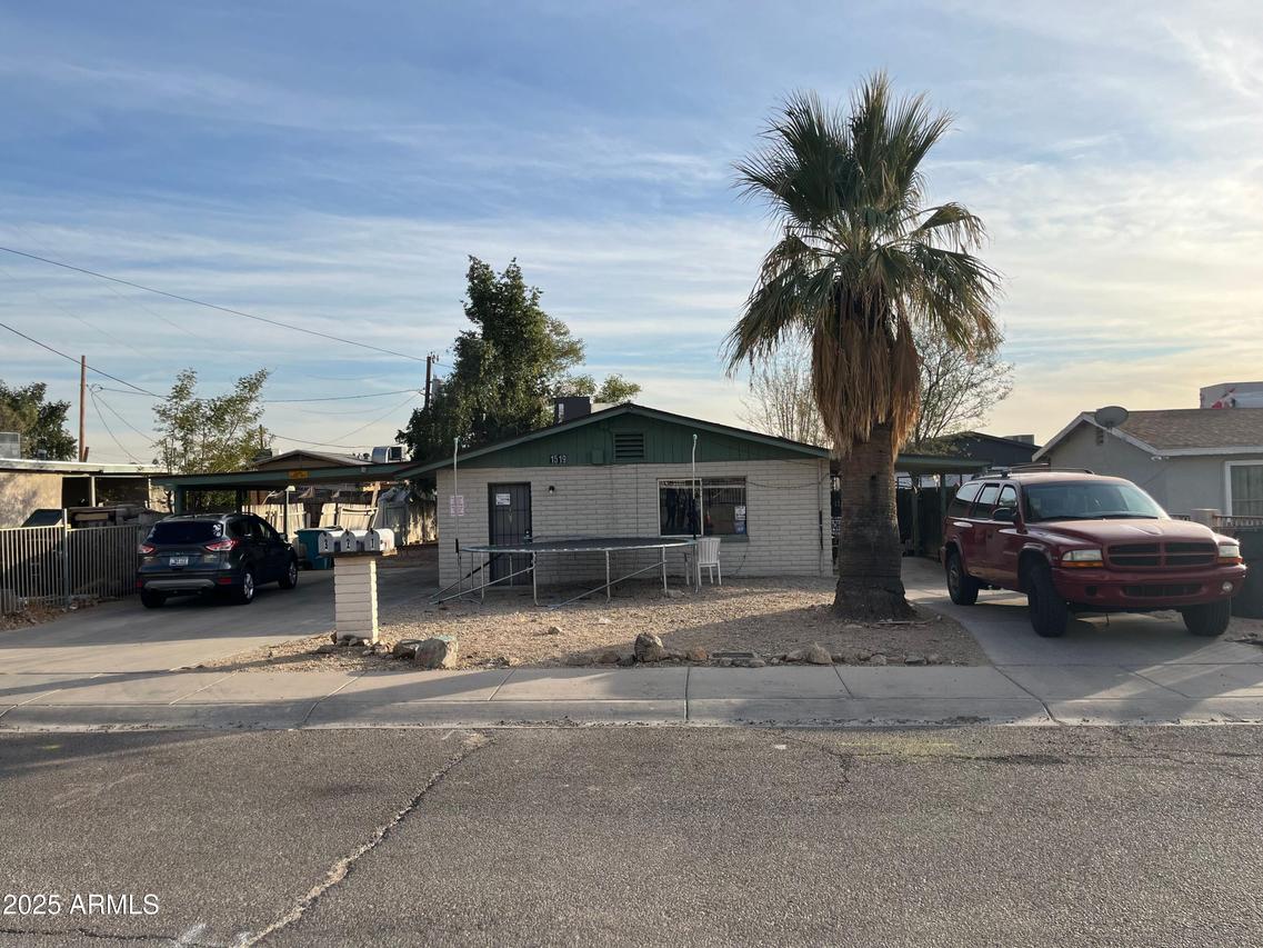 1519 W Desert Cove Ave., Phoenix, AZ 85029