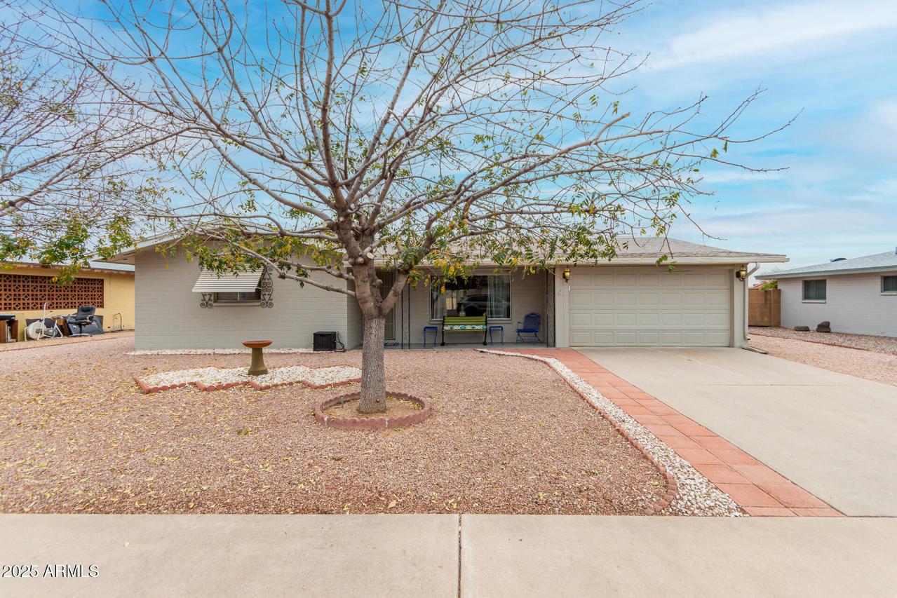 6067 E Evergreen St., Mesa, AZ 85205