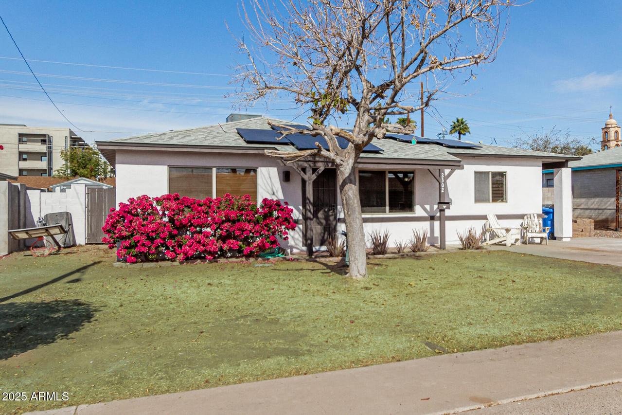 2302 E Sells Dr., Phoenix, AZ 85016