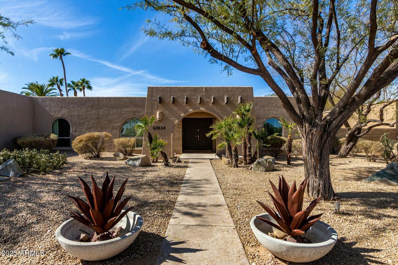 10834 N 45th St., Phoenix, AZ 85028