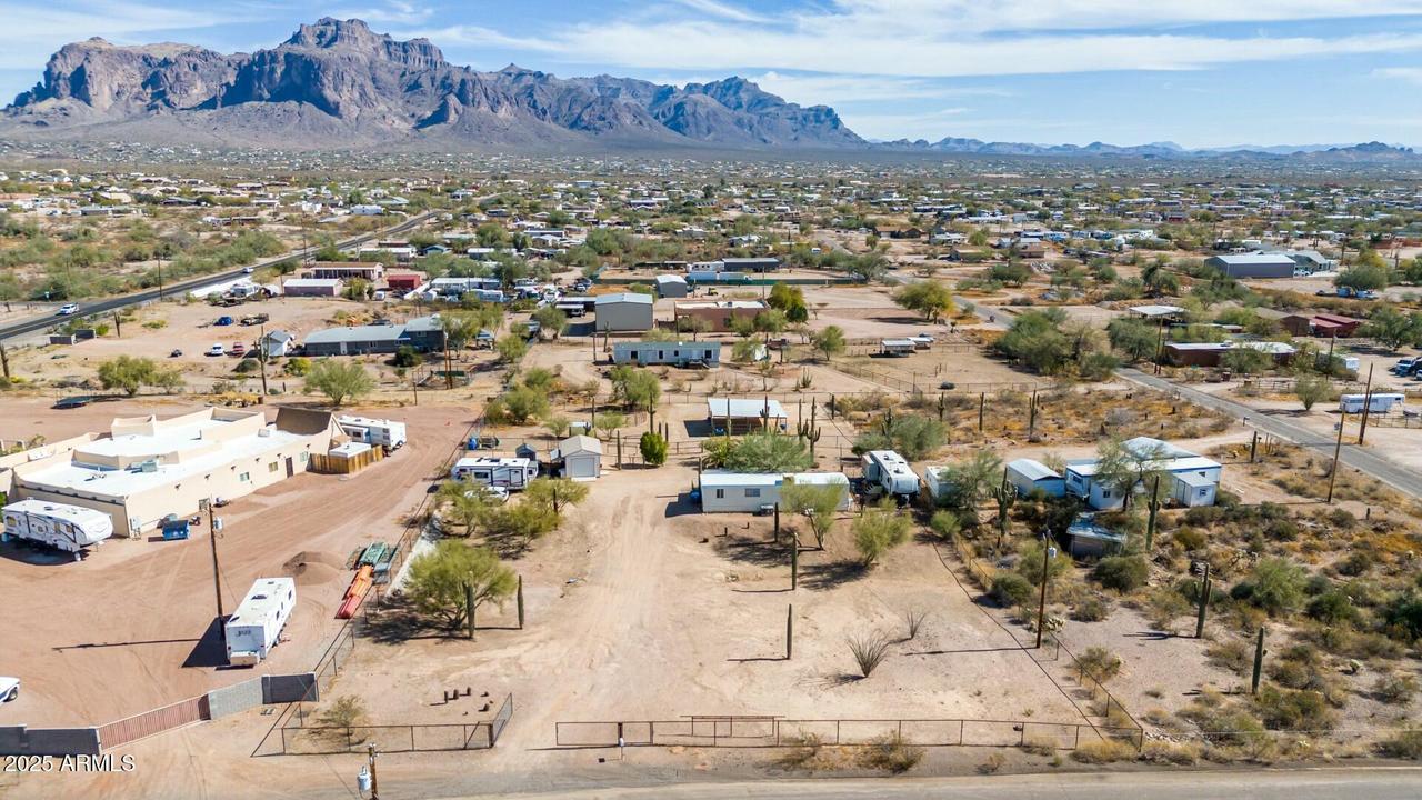673 N Vista Rd., Apache Junction, AZ 85119