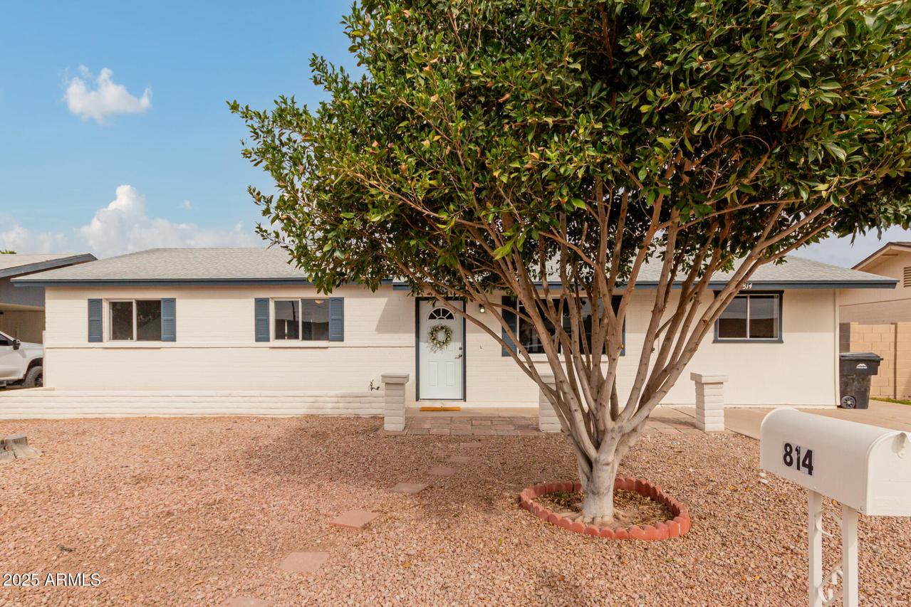 814 E 11th Ave., Mesa, AZ 85204