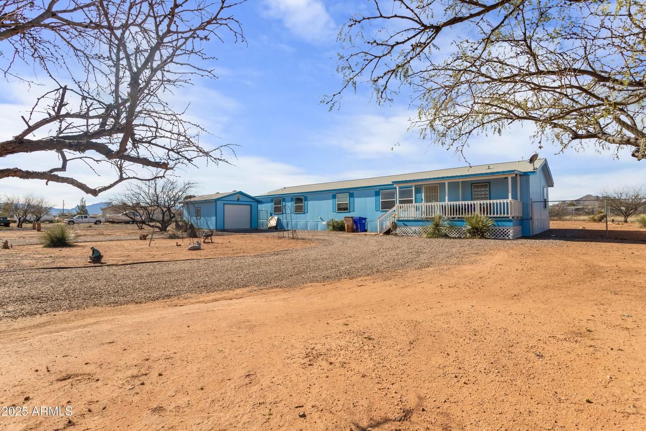 2449 N Kahla Ln., Huachuca City, AZ 85616