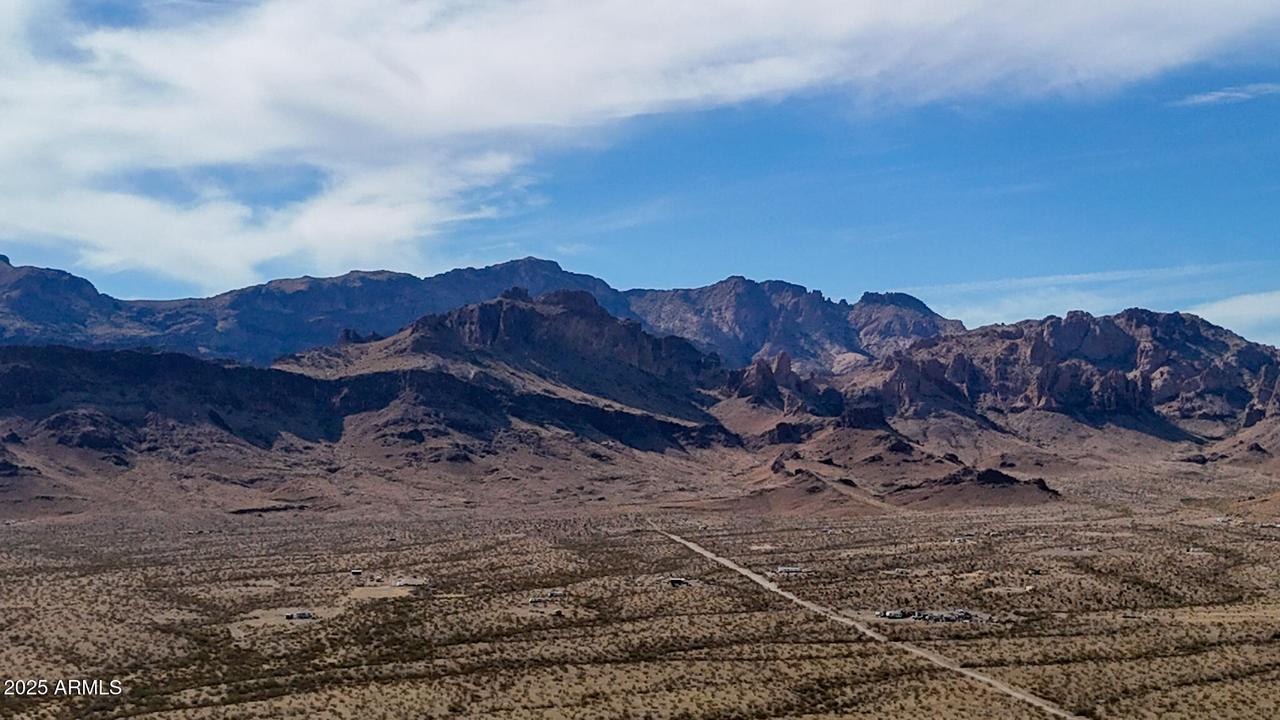 W Wingate Dr. Lot E (7.5 Acres) #-, Golden Valley, AZ 86413