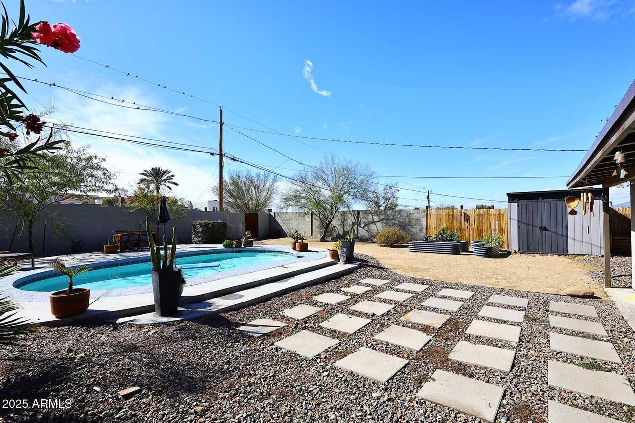 1515 E Sunnyslope Ln., Phoenix, AZ 85020