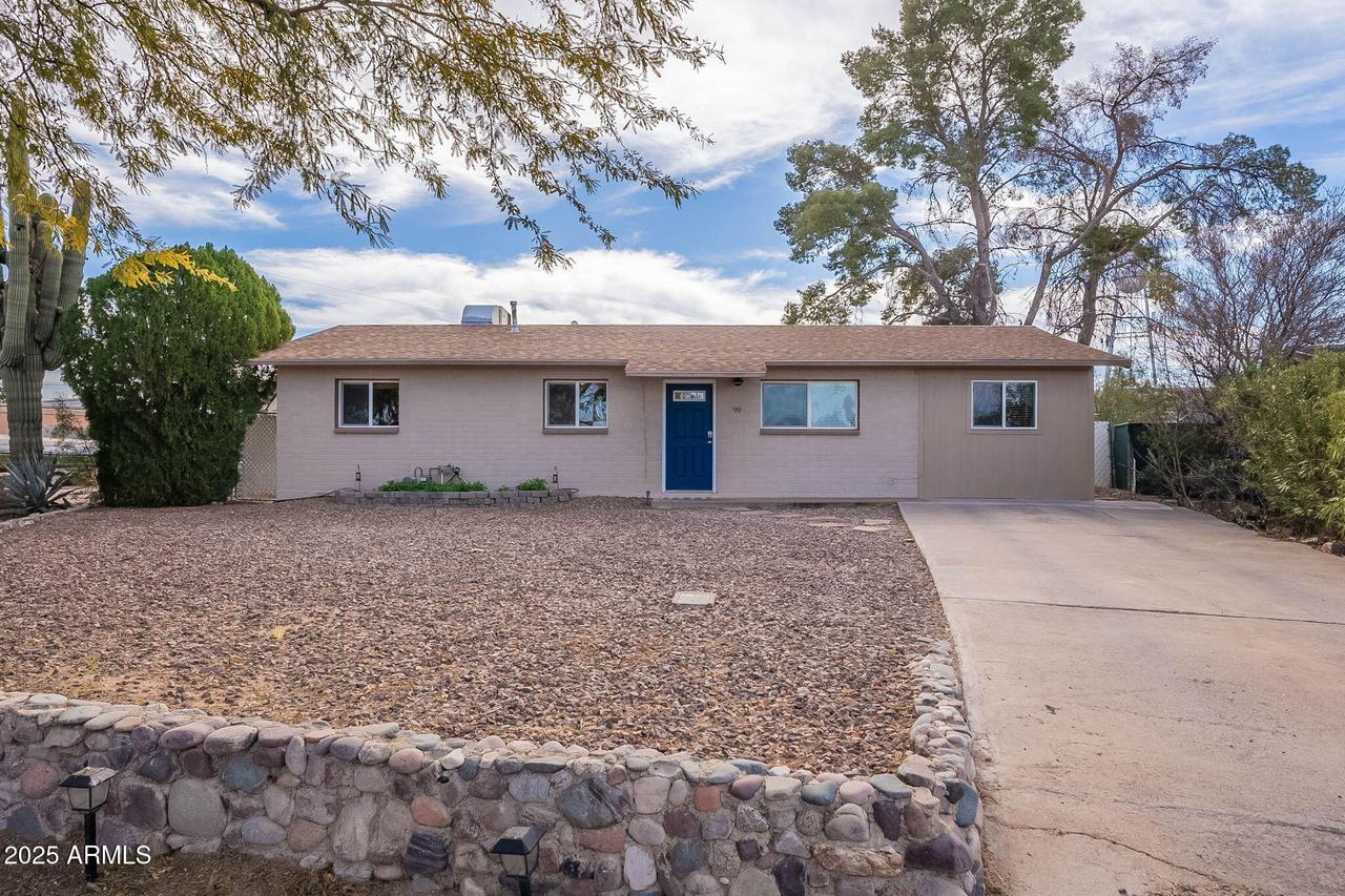 99 W Circle Dr., Florence, AZ 85132